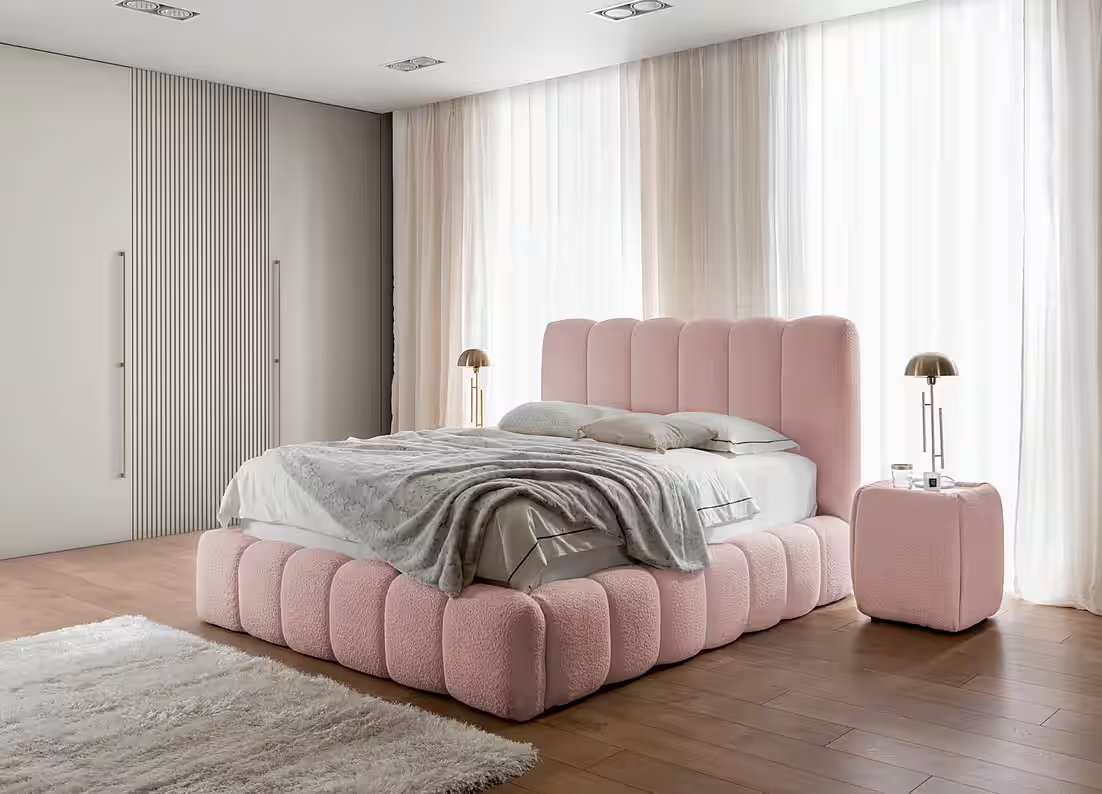 Polsterbett Cande Bouclé, hohes Kopfteil & Rillen-Design