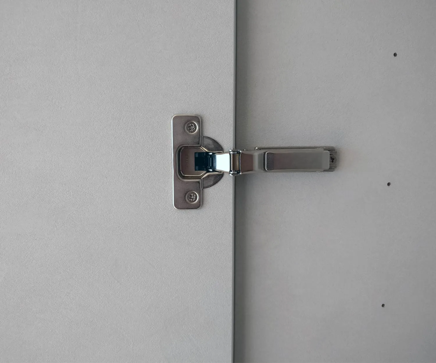 Livitalia Kleiderschrank Liscia Flügeltüren